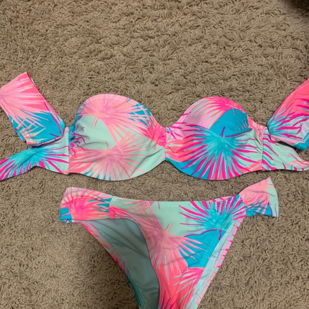 Xhilaration swim suit set